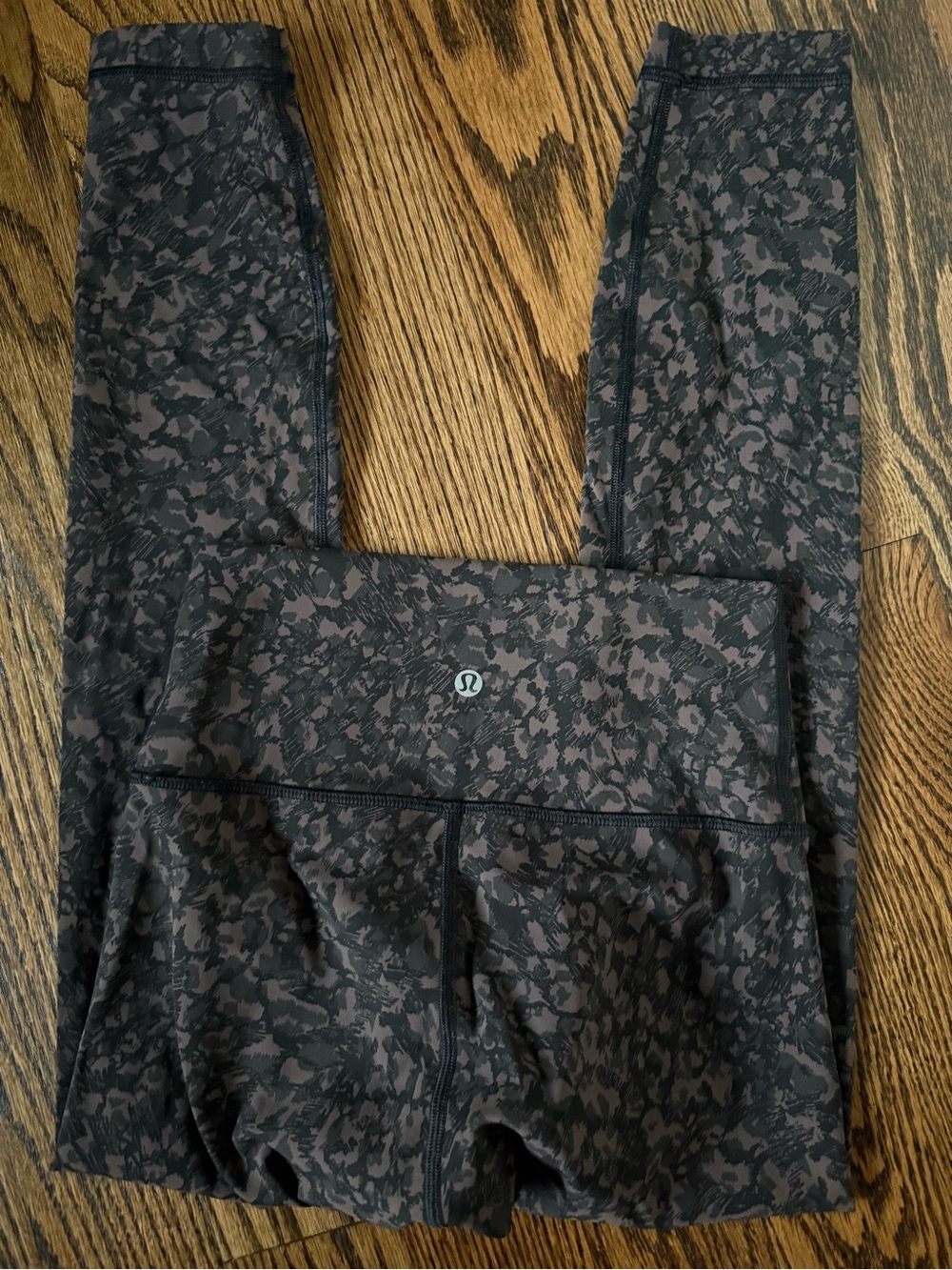 Lululemon black brown camo print leggings 4